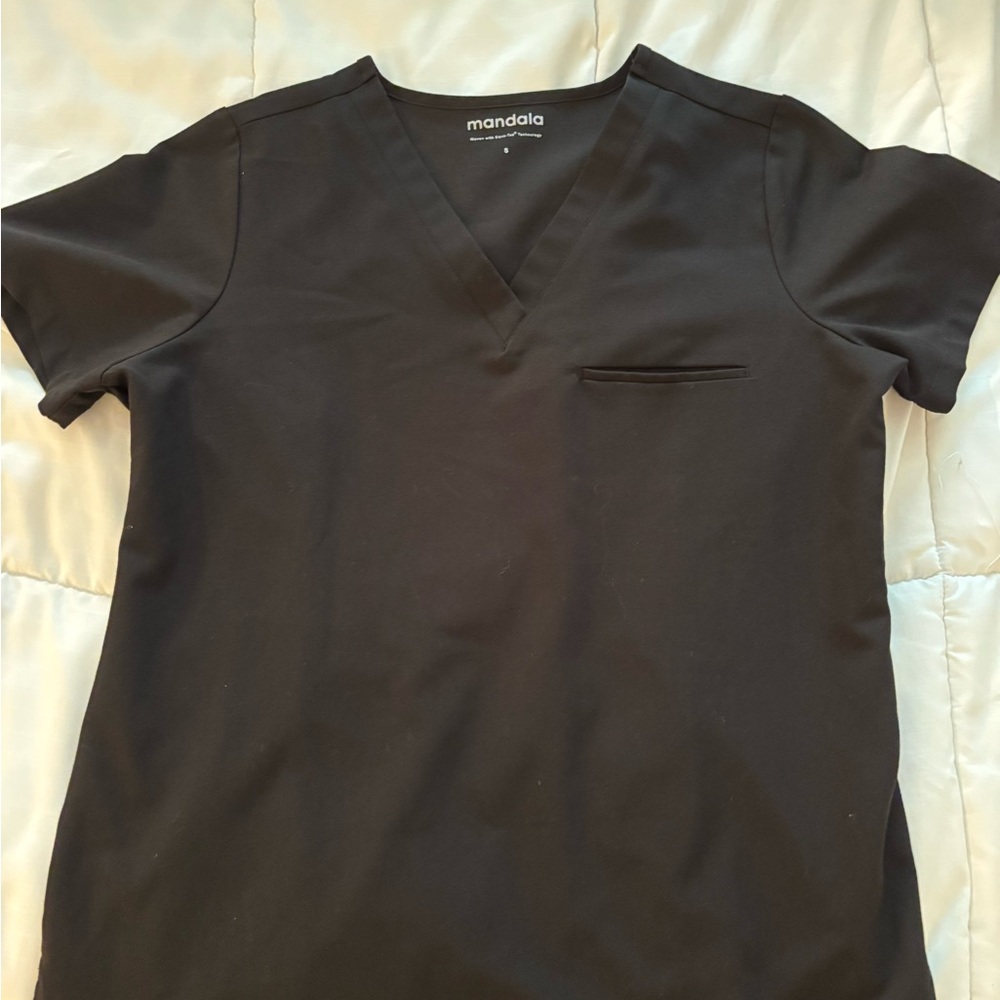 Mandala, Women’s, Black V-Neck Scrub Top